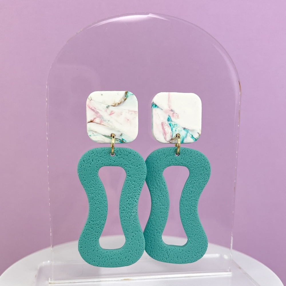 Marbled Pattern with Line Texture Wavy Dangle Hoop Earrings Polymer Clay